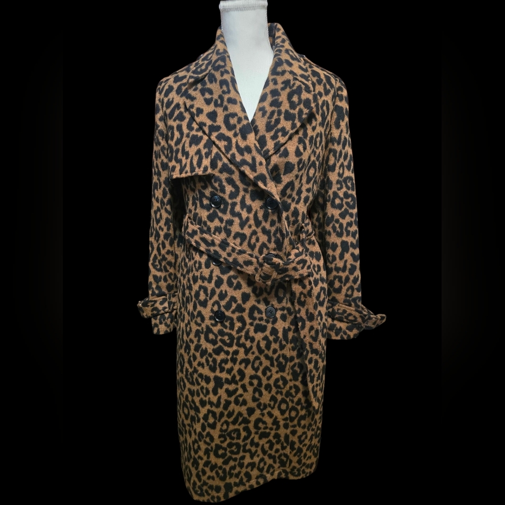 Elie Tahari Cheetah Print Double-Breasted Coat